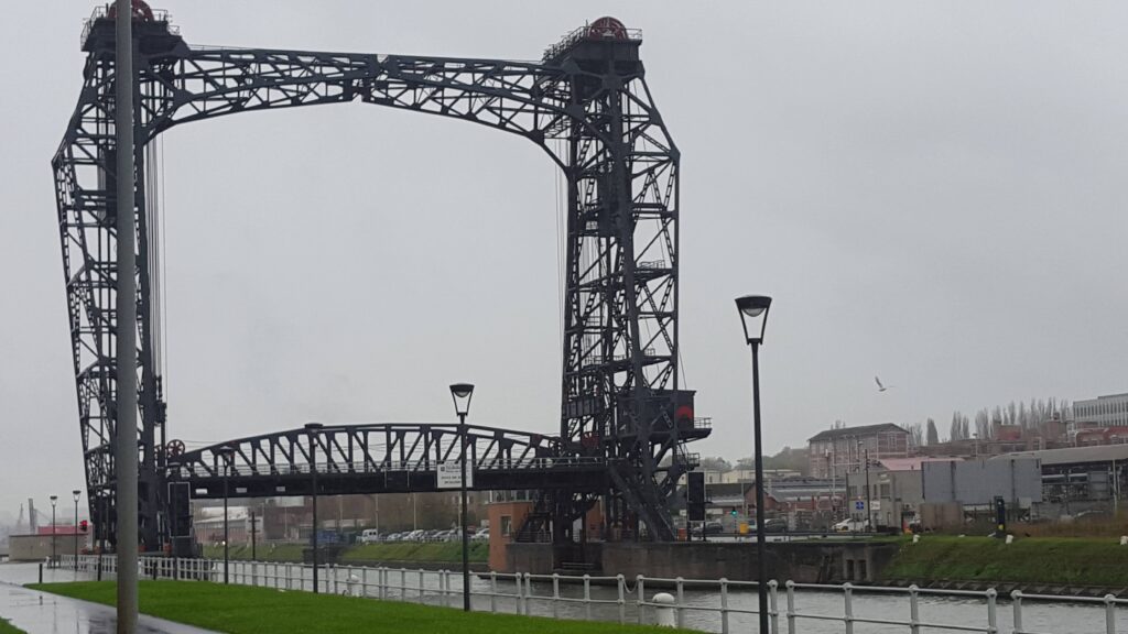 Brug. Brige.
